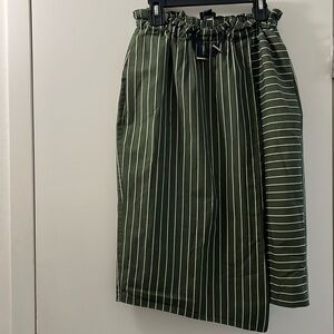Wrap midi skirt. Striped, asymmetrical hem. Size EU34/US2. Excellent condition.